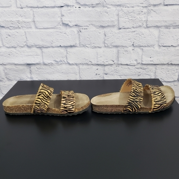 Express Calf Hair zebra sandals 7 - Picture 10 of 12